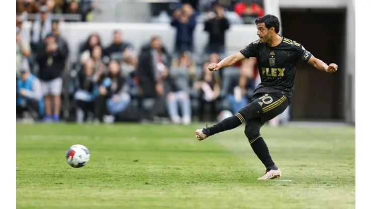 Carlos Vela marcó el 2-0 parcial para que LAFC le gana a Portland Timbers.
