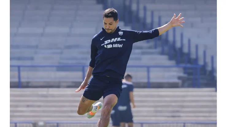 Jesús Molina durante el entrenamiento en CU.