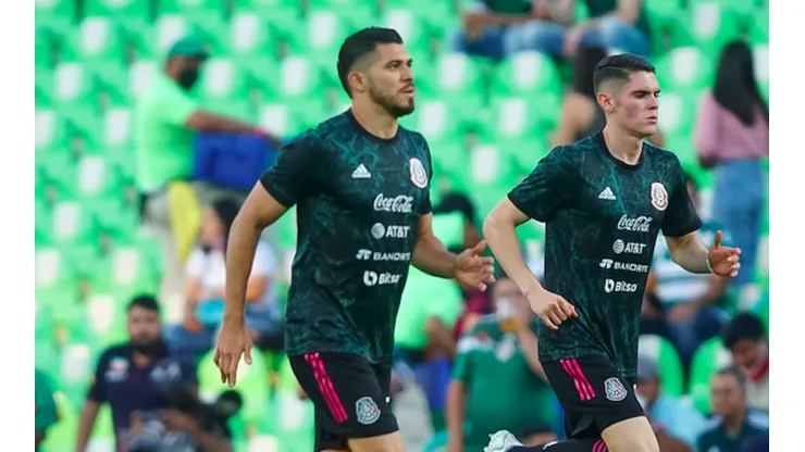 Henry Martín e Israel Reyes en una concentración de selección mexicana en 2022.