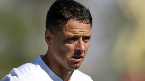Chicharito Hernández le puso plazos a la recuperación de su lesión