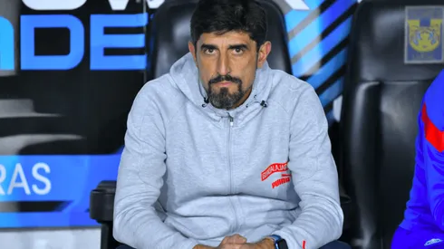 Veljko Paunovic vive su primer torneo con las Chivas.