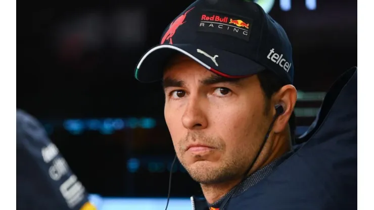 Mika Hakkinen tunde a Checo Pérez.
