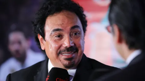 Hugo Sánchez durante un evento.