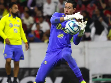 Histórico portero del América explota ante la afición por críticas a Oscar Jiménez