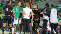 Pelea entre Correa y Eduardo Arce.