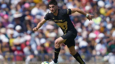 Gustavo Del Prete ante el León.