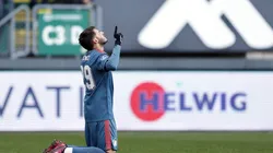SITTARD - Santiago Gimenez of Feyenoord celebrates the 0-3 during the Dutch premier league match between Fortuna Sittard