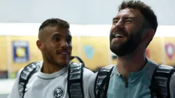Jonathan dos Santos y Miguel Layún previo a un partido del América en el Clausura 2023.
