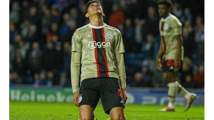 Lamento de Edson Álvarez en la derrota del Ajax ante el Rangers en la Champions League.