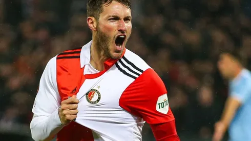 Santiago Giménez ya espera rival en octavos de final