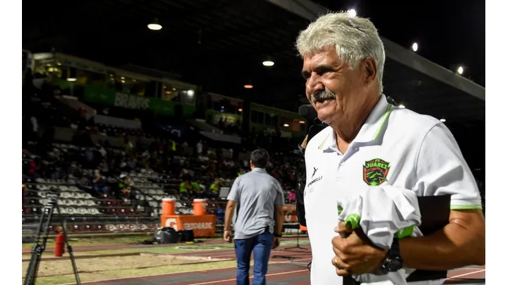 Ricardo Ferretti en su anterior equipo, los Bravos de Juárez.