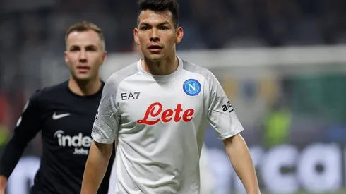 Hirving Lozano en partido ante Eintracht Frankfurt por la Champions League.