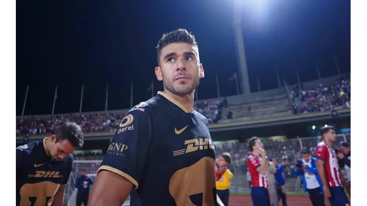 Eduardo Salvio previo al juego ante Chivas.
