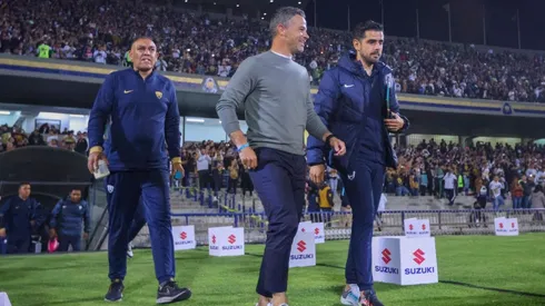 Rafael Puente en su entrada al estadio Olímpico Universitario.