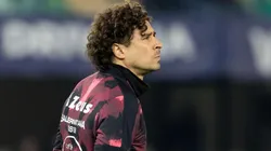 Un alto mando de Salernitana planteó un panorama poco alentador para Memo Ochoa