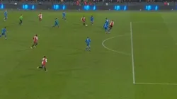 Santi Giménez había marcado ante el AZ Alkmaar