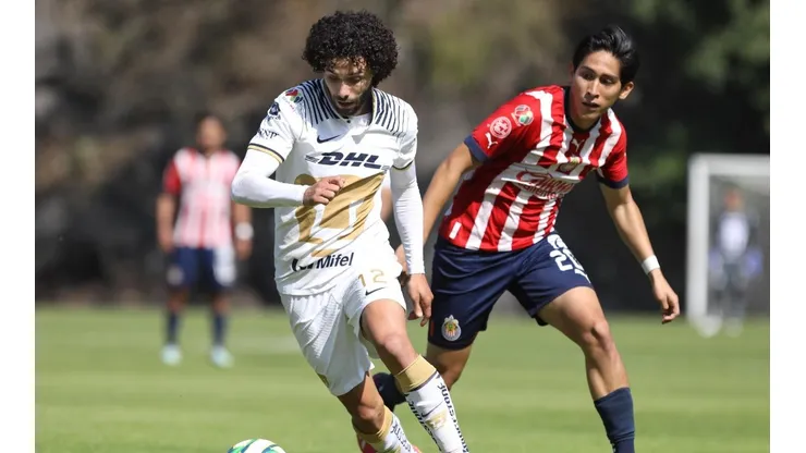 César Huerta en el partido de la Sub-20.