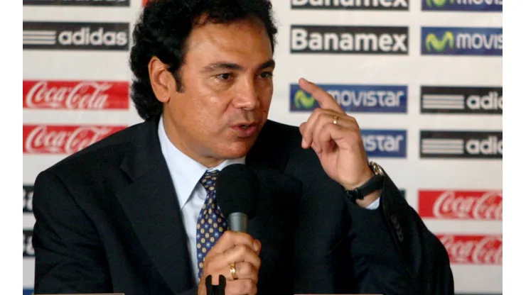 Hugo Sánchez fue desacreditado para dirigir a Cruz Azul.
