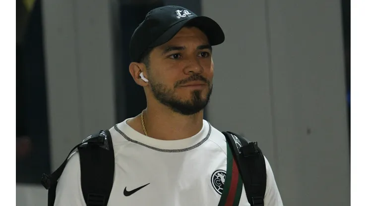 Henry Martín previo al partido contra Atlético de San Luis en el Clausura 2023.