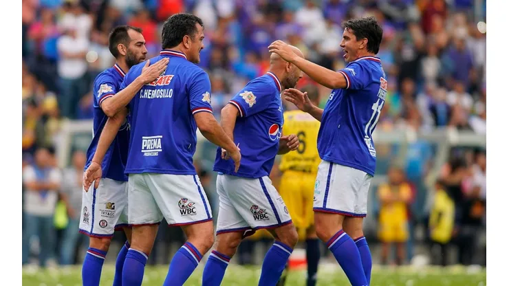 Exjugador de Cruz Azul le baja el pulgar a Hugo y pide a Paco Palencia