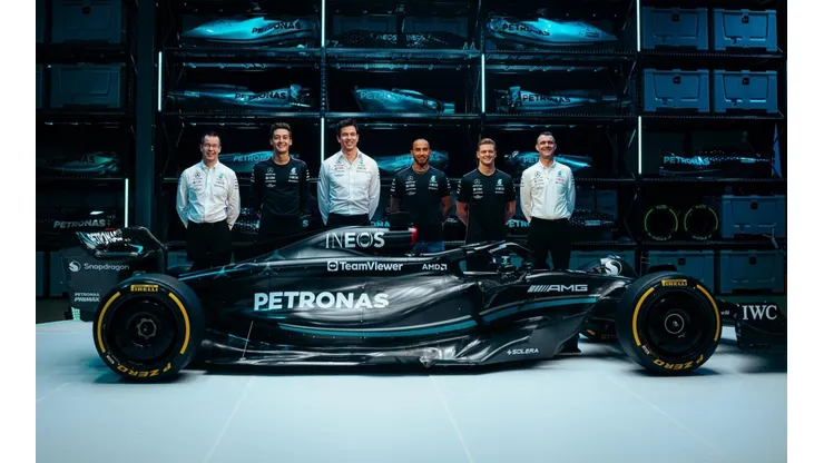 Mercedes presentó el W14 y le mandó un amenazante mensaje a Red Bull y Ferrari