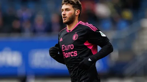 Santi Giménez volvió a marcar con el Feyenoord