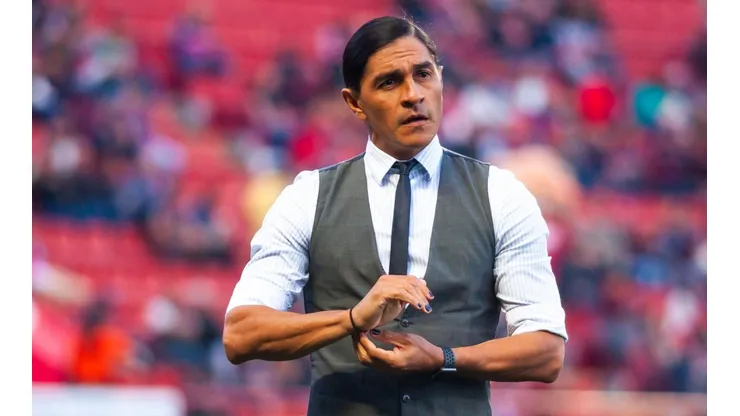Juan Francisco Palencia como director técnico de Lobos BUAP.