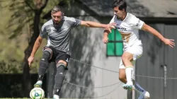 Héctor Herrera y Pablo Bennevendo en Cantera.