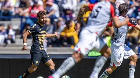 Alek Álvarez ante el Atlas.