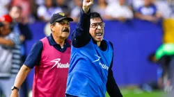 Mario García levanta la mano para dirigir al Tri Sub 23 (Foto: imago7)