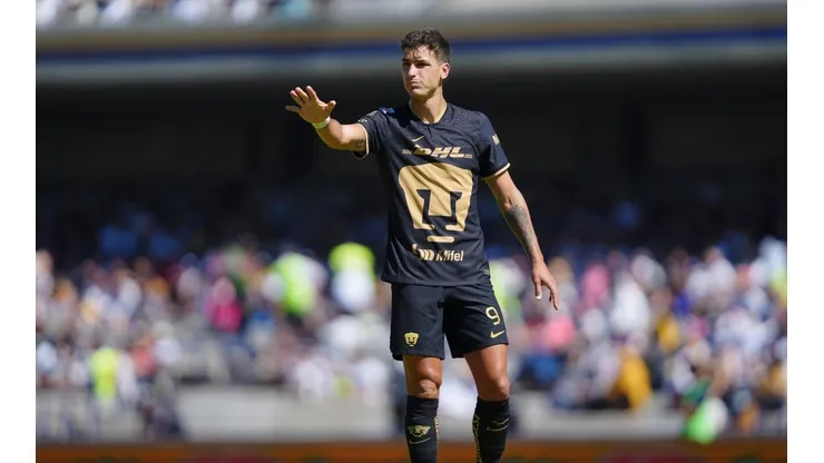 Juan Dinenno en el partido ante el Atlas.