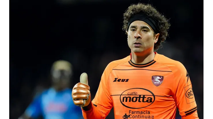 Los dos premios que recibirá Ochoa por sus actuaciones en Salernitana