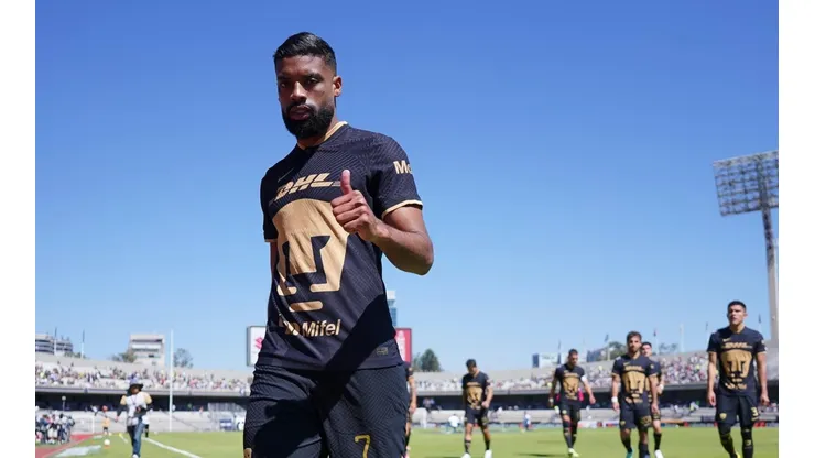 Diogo de Oliveira ante el Atlas.