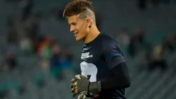 Sebastián Sosa durante el calentamiento ante Santos.