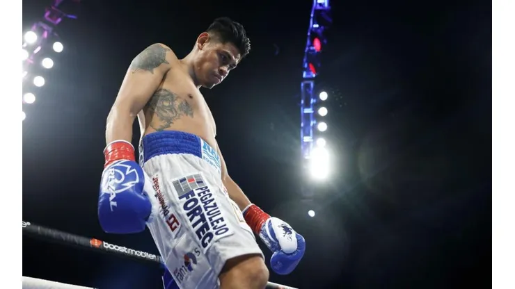 Emanuel Navarrete vs. Liam Wilson por el Título Mundial Vacante OMB Pluma.