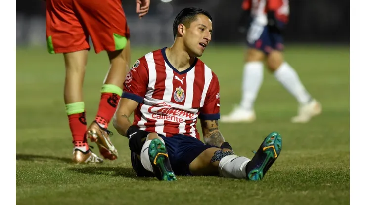 Carlos Cisneros, uno de los jugadores lesionados de Chivas.