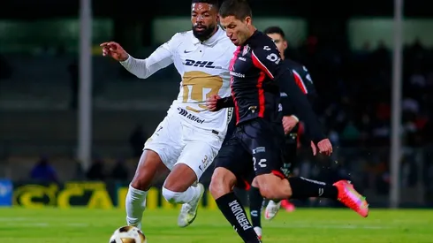 Los duelos entre Pumas y Atlas suelen ser muy fricionados.