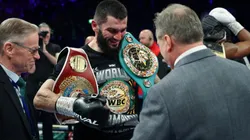 Artur Beterbiev superó a Yarde con un escalofriante KO y pidió a Bivol.