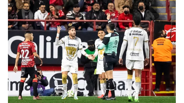 Palermo Ortiz se fue expulsado en el Tijuana vs. Pumas