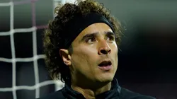 Guillermo Ochoa en uno de sus primeros partidos con Salernitana.