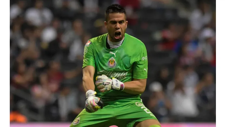 Miguel Wacho Jiménez en el debut de las Chivas