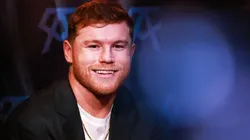 Canelo Álvarez regaló guantes de oro a un sparring