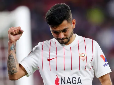 ¡Por fin! Tecatito Corona tiene fecha de regreso con Sevilla