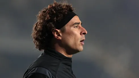 Guillermo Ochoa sufrió a su propia defensa y recibió la peor goleada de su carrera