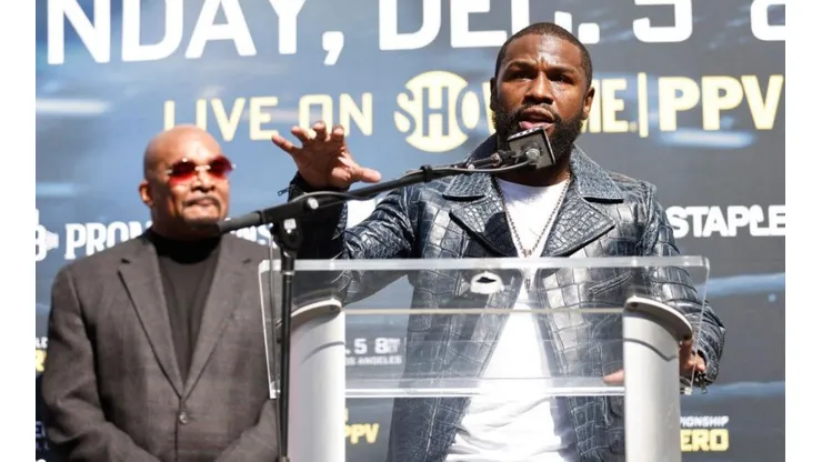 Floyd Mayweather confirma que está retirado del boxeo profesional.
