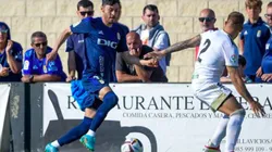 Alonso Aceves en partido con el Oviedo.