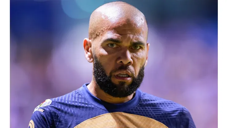 Dani Alves, noticia en España por una polémica situación.