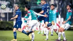 Diego Valdés y Jonathan Rodríguez en el partido de pretemporada contra Pachuca.
