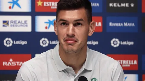 Presentation of Cesar Montes as a new RCD Espanyol player Presentation of the Mexican defender Cesar Montes as a new RCD