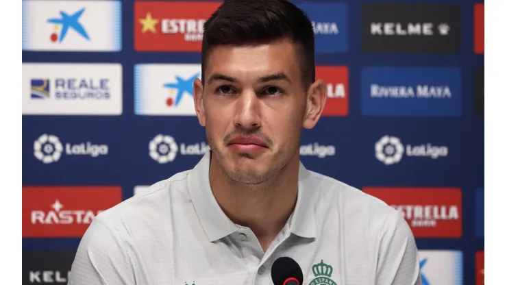 Presentation of Cesar Montes as a new RCD Espanyol player Presentation of the Mexican defender Cesar Montes as a new RCD